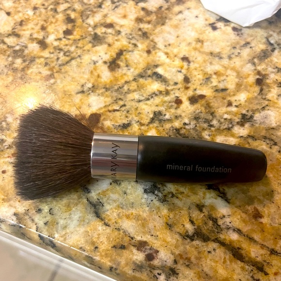 Mary Kay Mineral Powder Foundation Brush